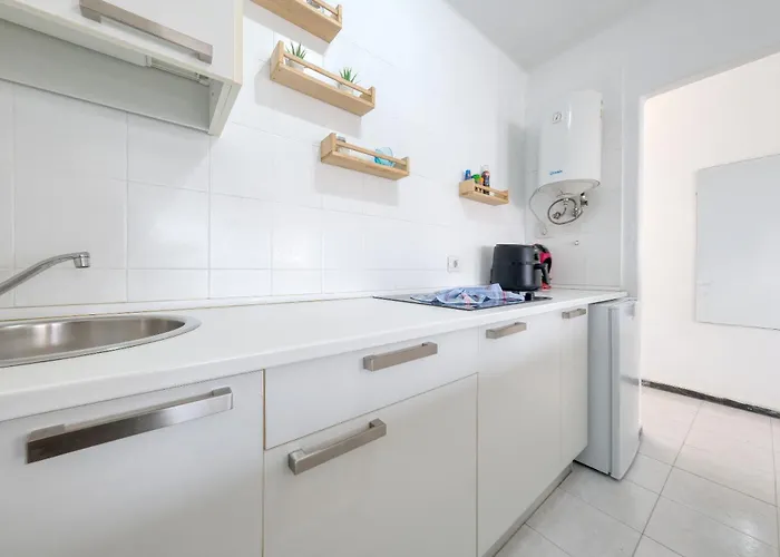 Helios - 500m To The By Lanzarote شقة