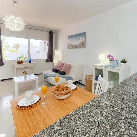 Apartment Helios Relax A 500m De La Playa Puerto del Carmen (Lanzarote)